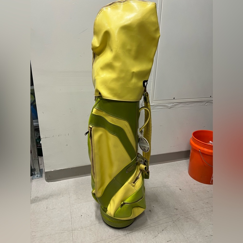 MacGregor First Lady DX Gold Club Set With Matching Bag (Right Handed)